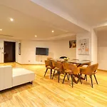 Luxurious 3 Bedroom In Herastrau Apartment Bucharest