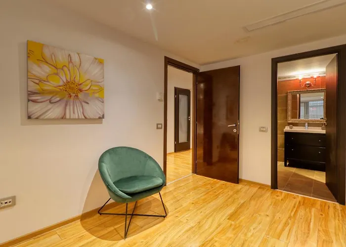 Luxurious 3 Bedroom In Herastrau