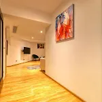 Luxurious 3 Bedroom In Herastrau