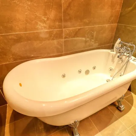 Appartement Luxurious 3 Bedroom In Herastrau *