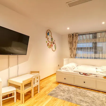 Luxurious 3 Bedroom In Herastrau *