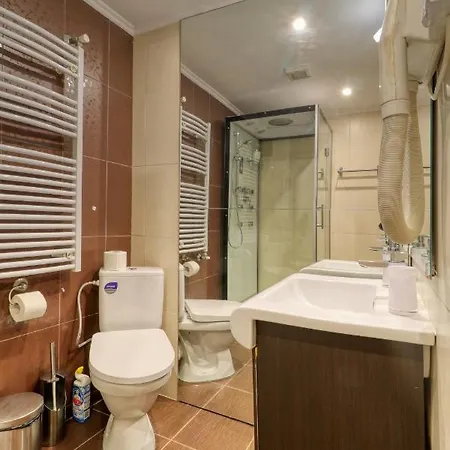 Luxurious 3 Bedroom In Herastrau *