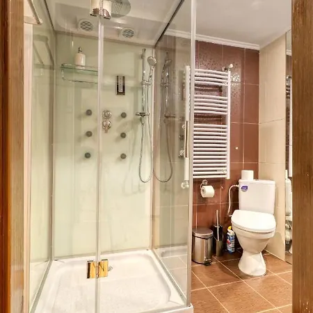 Luxurious 3 Bedroom In Herastrau Apartment *