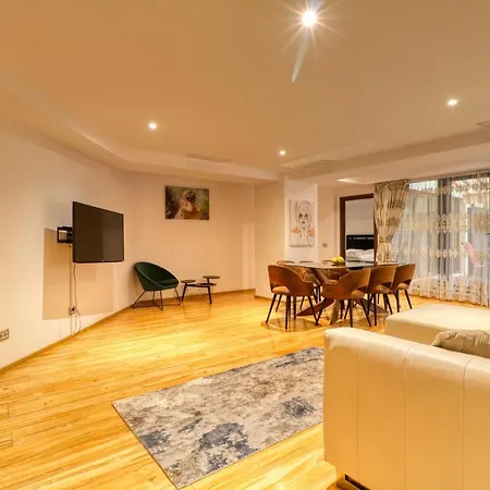 Luxurious 3 Bedroom In Herastrau Appartement *