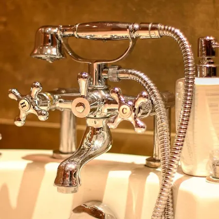 Luxurious 3 Bedroom In Herastrau Apartment *