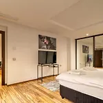 Διαμέρισμα Luxurious 3 Bedroom In Herastrau *