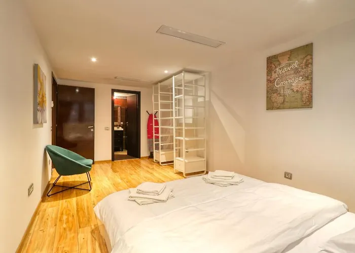 Luxurious 3 Bedroom In Herastrau