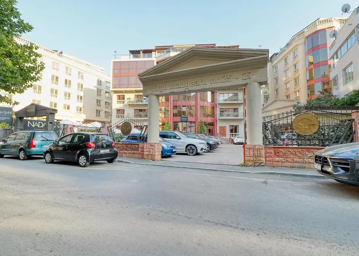 Luxurious 3 Bedroom In Herastrau