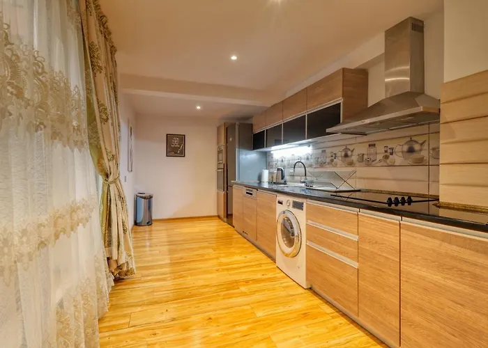 Luxurious 3 Bedroom In Herastrau Bukurešť