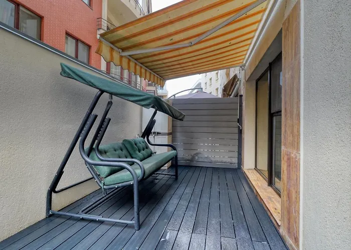 Luxurious 3 Bedroom In Herastrau Apartmán